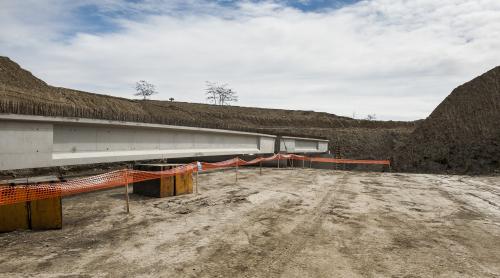 Cum poate pierde România 240 de milioane de euro pentru 17 kilometri de autostradă