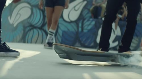 Invenție SF: Skateboard-ul care levitează! (VIDEO)