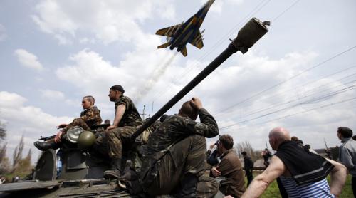 Polițiștii ucraineni trec de partea separatiștilor 