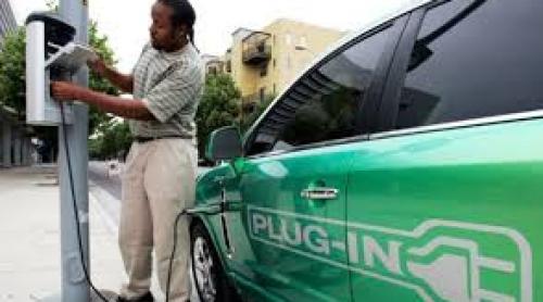 Guvernul măreşte prima acordată la achiziţia de maşini electrice şi instituie ecotichetul de 5.000 de lei