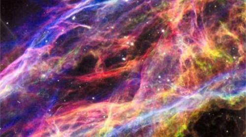 Imagini inedite cu explozia unei stele făcute publice de NASA