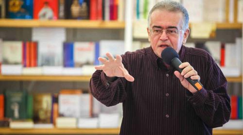 Dan C Mihăilescu și „Omul care aduce Cartea” dispar în 2016 din grila ProTV