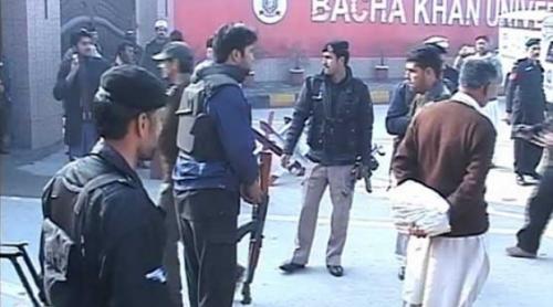 VIDEO - ATAC ARMAT într-un campus universitar din Pakistan. Teroriștii au deschis focul asupra studenților și profesorilor
