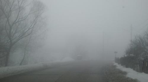 ATENŢIE, ȘOFERI! Ceață densă pe A2 București - Constanța. Vezi cum se circulă pe drumurile din țară