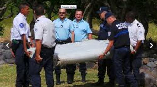 Posibile resturi ale zborului MH370, descoperite pe o plajă din Mozambic