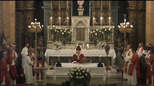 Creştinii romano-catolici şi protestanţi sărbătoresc Paştele, cu cinci săptămâni înaintea ortodocşilor şi a greco-catolicilor