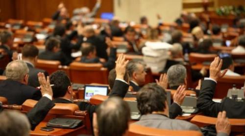 TVR, tot fără președinte! Şedinţa de plen comun din Parlament, suspendată