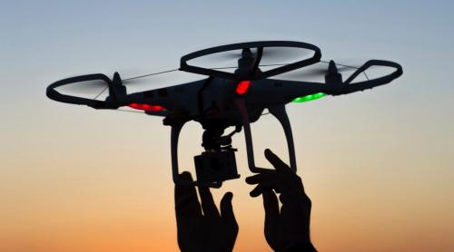 72% dintre europeni cred că roboții și dronele sunt benefice pentru societate