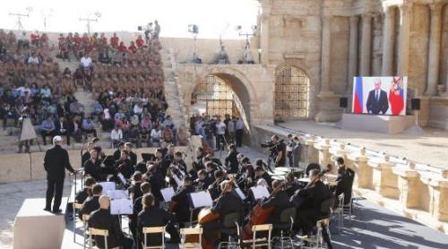 O orchestră simfonică din Rusia a cântat printre ruinele de la Palmyra