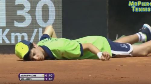 Scenă DRAMATICĂ la Roma. Un copil de mingi s-a prăbușit pe teren, în timpul meciului Williams - Vanderweghe (VIDEO)