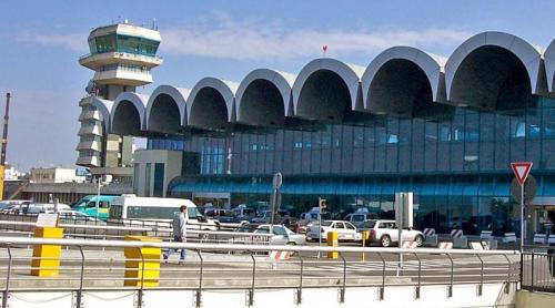 Descinderi pe Aeroportul Otopeni. Vicepreședintele UTI, ridicat de mascați (VIDEO)
