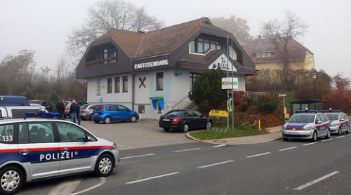 Un român a jefuit o bancă în Austria cu un pistol de jucărie