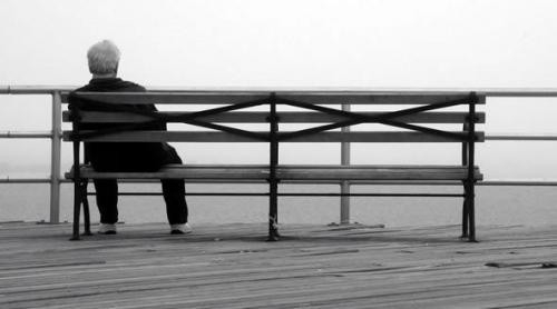 Știi ce efect are singurătatea asupra sănătății tale? Iată răspunsul