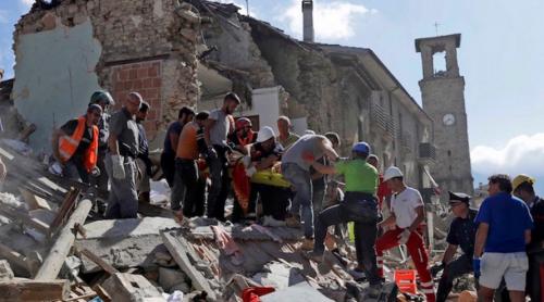 Cinci români au murit şi 11 daţi dispăruţi în urma cutremurului din Italia. Noul bilanţ: 247 de morţi! (VIDEO)