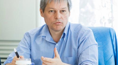 Premierul Cioloş se mai gândeşte dacă se duce în Italia