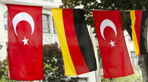 Turcia are o reţea imensă de informatori în Germania