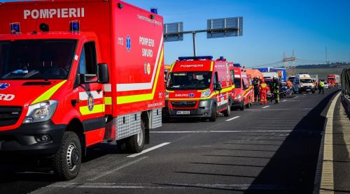 Accidentul de pe A2: Pompieri, medici, echipaje SMURD, unitate ATI și spital mobil, autospeciale, ambulanțe
