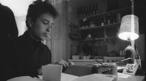 De ce este Bob Dylan un geniu al literaturii