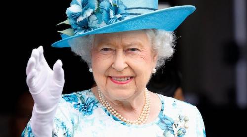 Cadouri ciudate primite de Regina Elisabeta când a împlinit 90 de ani