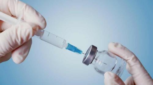 Gripă: Un vaccin în doze mari pentru salvarea persoanelor afectate de boli cronice