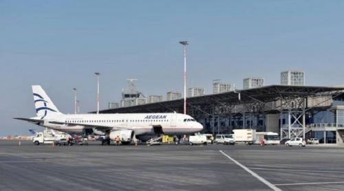 Atena: Zece migranţi sirieni au încercat să se îmbarce într-un zbor spre Elveţia pretinzând că sunt o echipă de volei