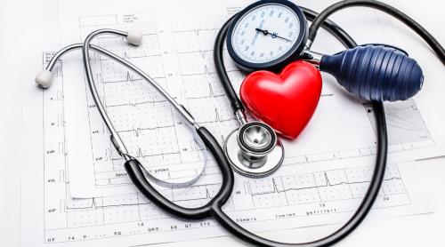Administrarea tratamentului pentru hipertensiune înainte de culcare scade riscul de incidente cardiovasculare și de deces