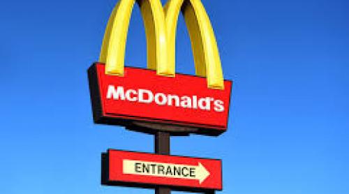 Angajații McDonald's au dat în judecată compania pentru că nu asigură măsurile de prevenție împotriva coronavirusului
