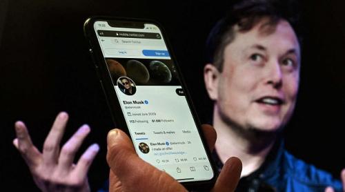Sute de oameni aplică pentru a lucra la Twitter – chiar și după ce Elon Musk a concediat jumătate din angajați
