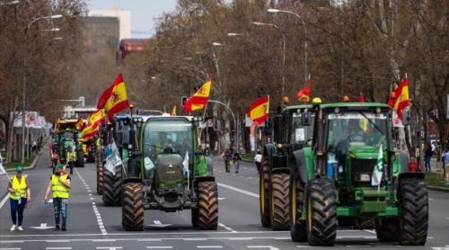 „Nimeni nu ne ascultă”: fermierii se întorc pe străzile din Madrid