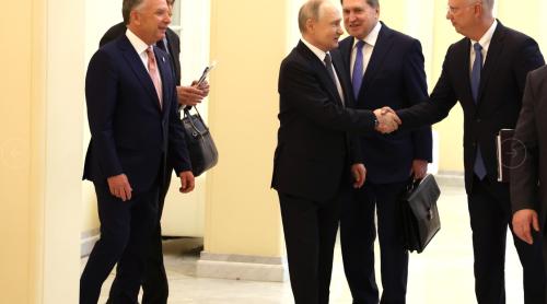 Înaltul reprezentant rus vizitează SUA pentru discuții „oficiale”, la câteva zile după ce Trump a impus sancțiuni Moscovei