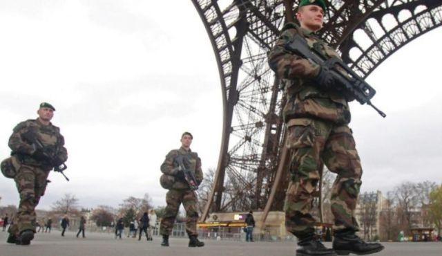 Nivel de alertă teroristă FĂRĂ PRECEDENT în Franţa. Premierul Valls: 