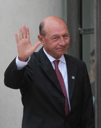Băsescu nu va fi audiat în dosarul fratelui său