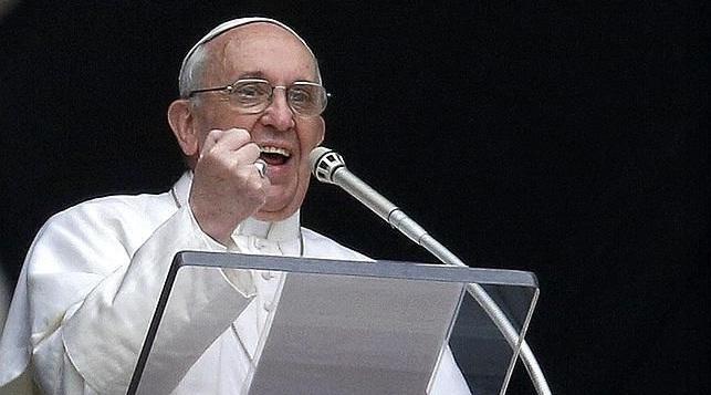 Papa Francisc considera ca interesele economice nu trebuie sa afecteze sportul Papa Francisc considera ca interesele economice nu trebuie sa afecteze sportul