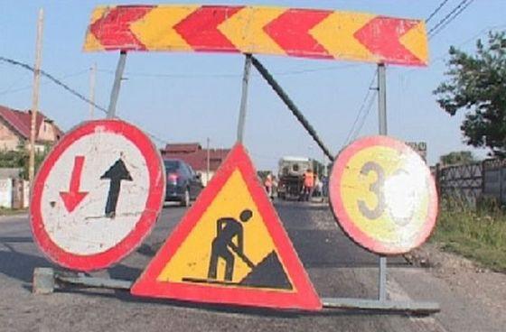 ATENŢIE ŞOFERI!- Care este situaţia drumurile BLOCATE din ţară ATENŢIE ŞOFERI!- Care este situaţia drumurile BLOCATE din ţară