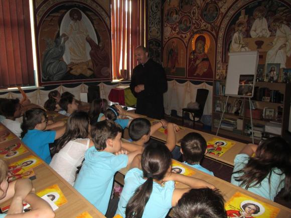 Ora de religie “altfel” la Şcoala Gimnazială „Maica Domnului” din Bucureşti