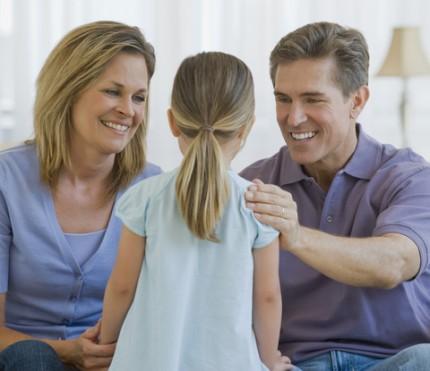 PROIECT DE LEGE. Adopţiile vor fi simplificate. Dacă părinţii naturali nu sunt găsiţi în şase luni, adopţia se finalizează PROIECT DE LEGE. Adopţiile vor fi simplificate. Dacă părinţii naturali nu sunt găsiţi în şase luni, adopţia se finalizează