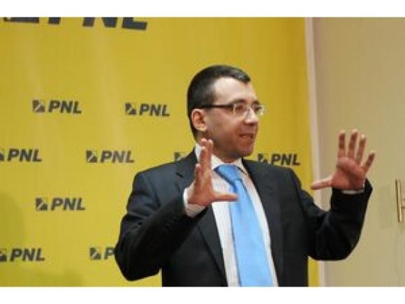 Liberalii îl presează pe Ponta: demisia sau România intră în instabilitate politică Liberalii îl presează pe Ponta: demisia sau România intră în instabilitate politică