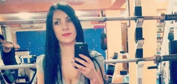Seria neagră a sinuciderilor din Constanţa continuă. O tânără de 22 de ani s-a spânzurat în podul casei bunicilor Seria neagră a sinuciderilor din Constanţa continuă. O tânără de 22 de ani s-a spânzurat în podul casei bunicilor