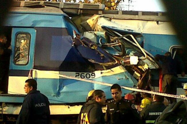Accident feroviar în Argentina: Două trenuri de navetiști s-au ciocnit în apropiere de Buenos Aires (VIDEO)