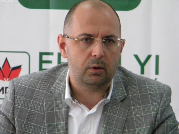 Votul UDMR la moţiunea de cenzură: După conştiinţă, dar nu împotrivă! Votul UDMR la moţiunea de cenzură: După conştiinţă, dar nu împotrivă!