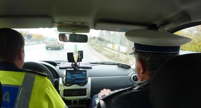 Lupta ŞOFERILOR cu...RADARELE. Care este noua metodă ANTI-RADAR descoperită de conducătorii auto. FUNCŢIONEAZĂ? Lupta ŞOFERILOR cu...RADARELE. Care este noua metodă ANTI-RADAR descoperită de conducătorii auto. FUNCŢIONEAZĂ?