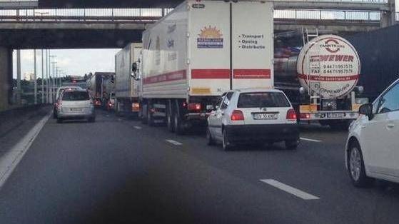 Belgia: Un sofer român a fost implicat într-un accident care a blocat traficul peste 12 ore