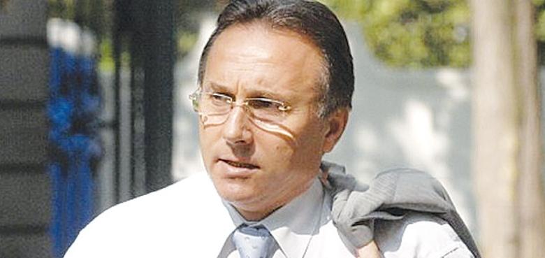 Blonda lui Gheorghe Nichita, ŞI SPIONATĂ, şi aproape...VIOLATĂ. De ce îl acuză Adina Samson pe primarul din Iaşi Blonda lui Gheorghe Nichita, ŞI SPIONATĂ, şi aproape...VIOLATĂ. De ce îl acuză Adina Samson pe primarul din Iaşi