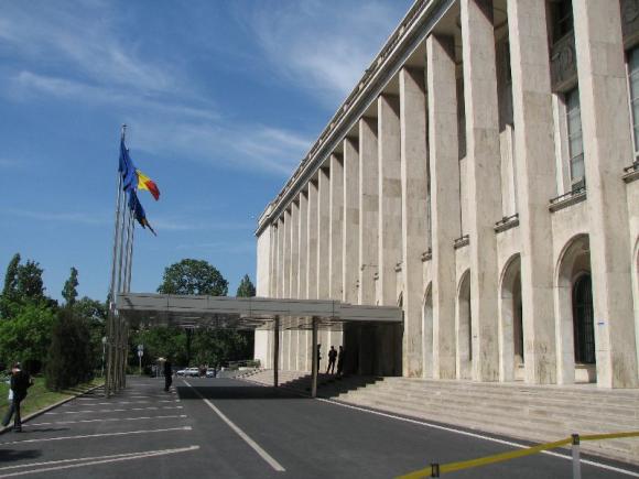 Oprea s-a întâlnit cu șeful spionajului britanic, MI6 Oprea s-a întâlnit cu șeful spionajului britanic, MI6