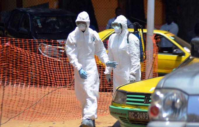 EBOLA loveşte din nou. Autorităţile se tem de răspândirea rapidă a virusului EBOLA loveşte din nou. Autorităţile se tem de răspândirea rapidă a virusului
