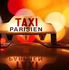 Taximetriștii francezi protestează împotriva Uber. Două aeroporturi au fost blocate Taximetriștii francezi protestează împotriva Uber. Două aeroporturi au fost blocate
