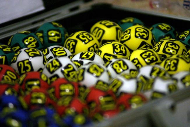 LOTO 6 DIN 49 de joi, 25 iunie: Vezi numerele extrase LOTO 6 DIN 49 de joi, 25 iunie: Vezi numerele extrase