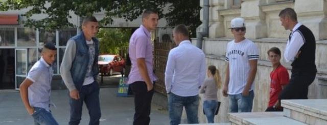 DIASPORA IA ATITUDINE! Reacție incredibilă la gestul de SFIDARE al celor șapte tineri din Vaslui, acuzați de VIOL: Când vin în țară, NIMENI NU O SĂ VĂ SCAPE!