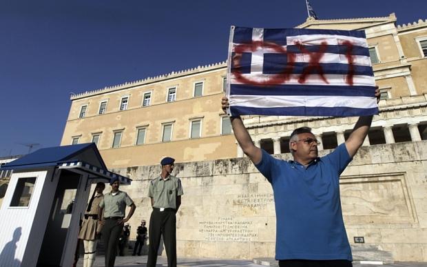 Referendumul elen: Grecii au de ales între CIUMĂ și HOLERĂ