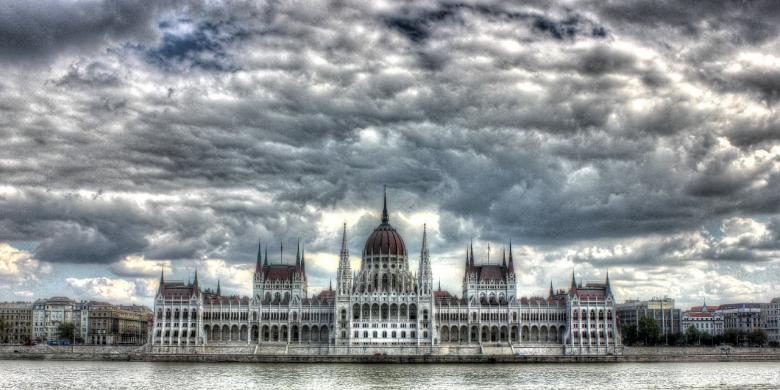 Ungaria a adoptat taxa pe informațiile de interes public